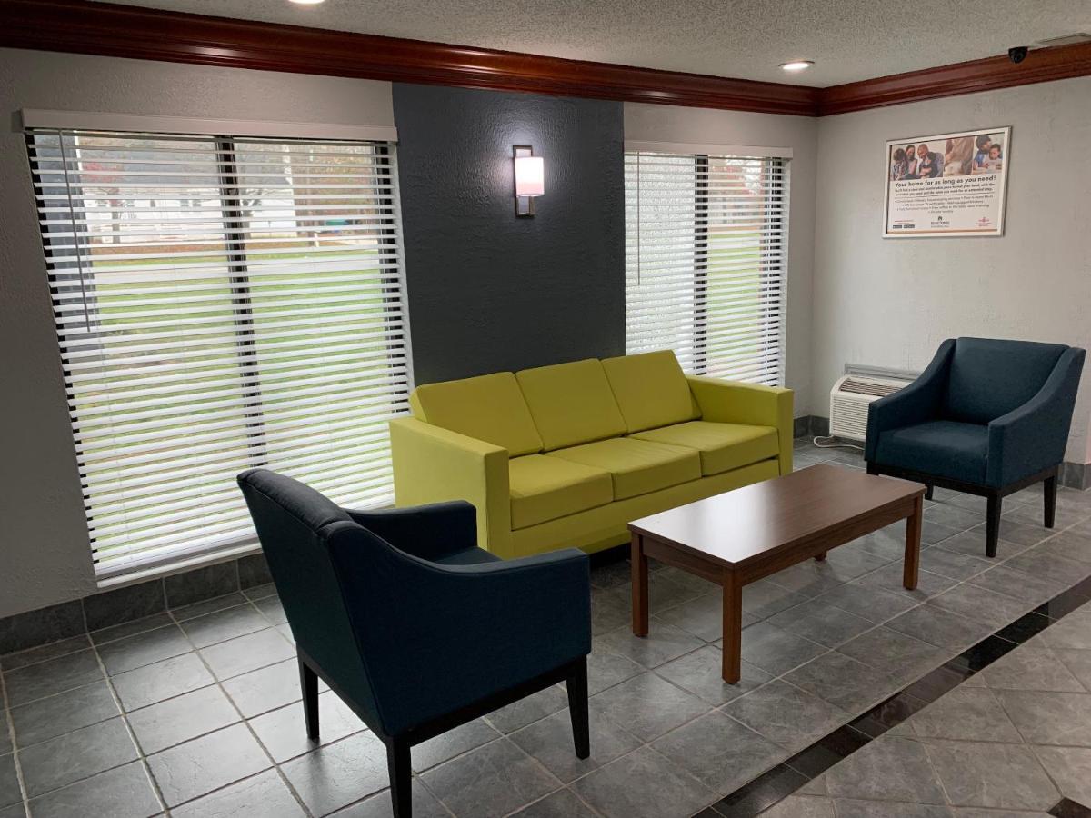 Hometowne Studios By Red Roof Egg Harbor-Atlantic City Airport Эгг-Харбор-Тауншип Экстерьер фото