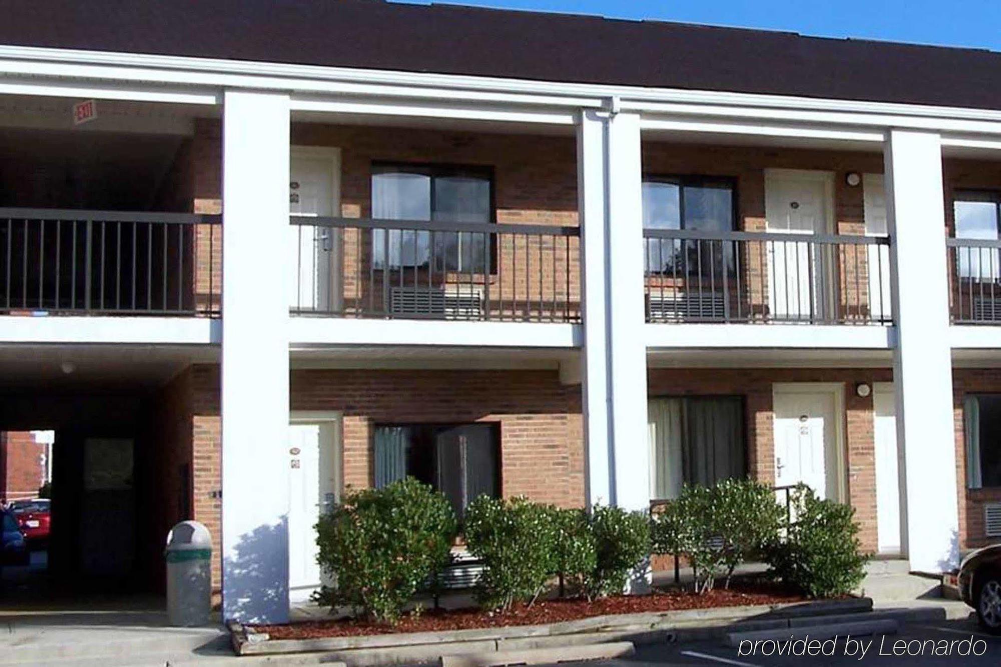 Hometowne Studios By Red Roof Egg Harbor-Atlantic City Airport Эгг-Харбор-Тауншип Экстерьер фото